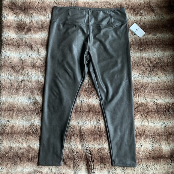 7 For All Mankind Faux Leather Grey Leggings - Picture 2 of 11